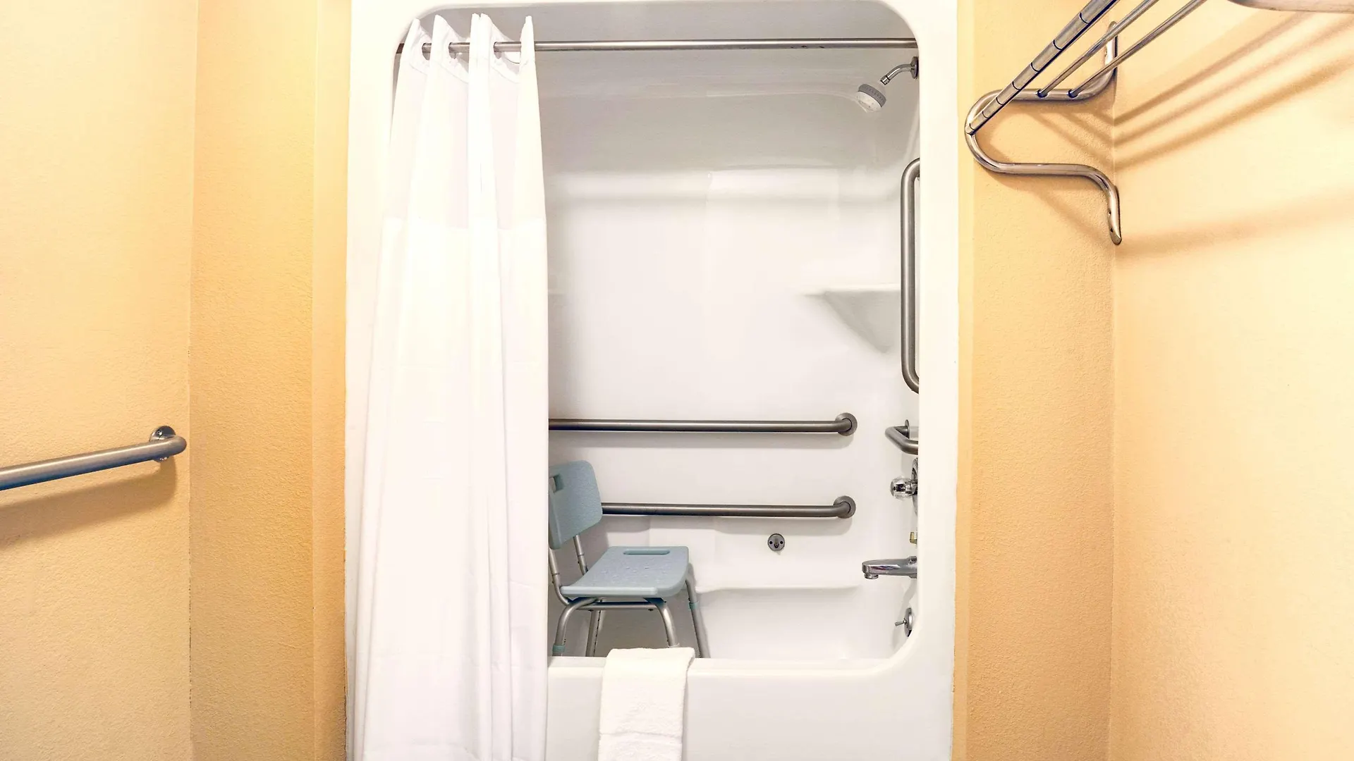 Days Inn By Wyndham Joelton/Nashville Nashville